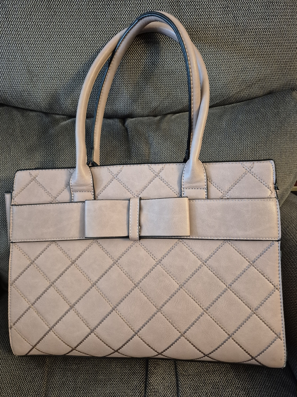 Quilted Bow-Accent Tote Bag in Light Pink